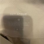 Set Active  Sculptflex Leggings Medium in color oat milk Photo 4