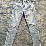 American Eagle  Light Wash High Rise Mom Jeans Size 2 Long Photo 0