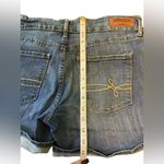 Denizen from Levi's ® Women's High-Rise 3" Cuffed Shorts. Size 8 Photo 4