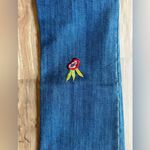 Y2k bootcut high waisted jeans floral detail Size 6 Photo 3