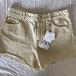 ZARA pastel yellow shorts Photo 0