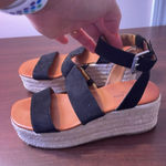 American Eagle platform sandals Photo 2