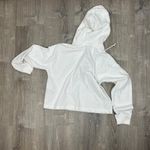 Levi's Women's Sam Cropped Hoodie White Sweatshirt - Size Small - NWT Photo 4