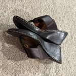 Born concept BORN Brown Leather Wedge Heel Sandals Women's Size 7 Adjustable Thong Style Photo 2