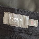 Torrid  Perfect Skinny Faux Leather Mid Rise Pant Size 18R Photo 7