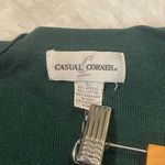 Vintage Casual Corner hunter green embroidered v Photo 6