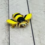 Enamel Bee Brooch Preowned Black Yellow‎ Gold Pin Costume Jewelry Queen *FLAW Yellow Photo 4