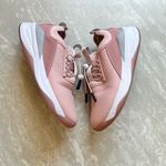 [Clove] Pink Nursing Shoes Photo 1