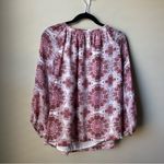 Kaari Blue  Womens Size Medium White Pink Pattern Flowy Blouse Shirt Photo 3