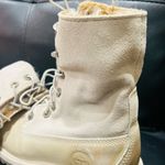 Timberland  faux fur boots size 6 very soft in the inside cozy for cold weather Photo 6