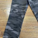 Wit & Wisdom AB Solution High Rise ankle skimmer camo Pants Women size 6 Photo 4
