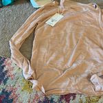 Halara NWT  small pink top Photo 2