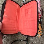 Vera Bradley Crossbody Photo 2