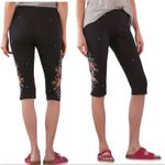 Johnny Was Chandra Bike Short Bermuda Floral Embroidery Black Knit XS J66720-2 Photo 1