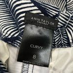 Ann Taylor Women's Blue & White Palm Print Patterned Crop Pants - Size 8 - Capri Photo 3