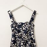 Monique Lhuillier Blue White Floral Gown
Bow Back Formal Size 4 Photo 3