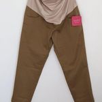 Isabel Maternity NEW  Capri Pants pants Photo 2