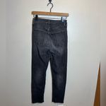 Evereve  The high rise fit‎ Everstraight Jeans. Photo 3