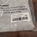 NWT Ruby Ribbon V Photo 2