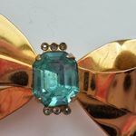 Coro Rose Gold Tone Metal Bow with Turquoise Rhinestones Pin Brooch Blue Photo 1