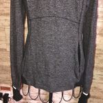 Lululemon  ATHLETICA 2/3 Zip Pullover Gray sweatshirt athletic wear thumb holes​​ Photo 2