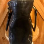 Antonio Melani Black Soft Leather shoulder Handbag /Purse. Photo 4
