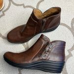 Croft & Barrow  ortholite side zip booties Photo 10