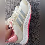 Adidas  Women's TRAINING SHOES
EVERYSET- Cream and Pink Size: 8.5 Photo 11