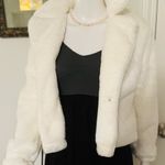 Brand New with tags, Baciano Faux Fur Fluffy White Jacket. SIZE LGE. retail $120 Size L Photo 4