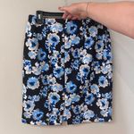 White House | Black Market Blue Floral Skirt Size 6 Photo 2