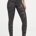 Spanx - Faux Leather Camo Leggings Matte Black Photo 0