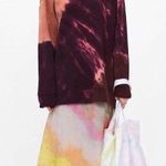 ZARA Women’s Oversized Tie Dye Crewneck Sweatshirt in Purple/Orange Size M Photo 2
