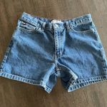 Tommy Hilfiger Vintage Y2K  Boyfriend Denim Shorts‎ Sz 6 Mid Rise Non Distressed Photo 3