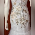Ennzoani Ariel Elegant White Strapless Gown with Floral Embroidery Size 4 Photo 6