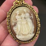 Unique Vintage Unsigned Three Ladies Cameo Perfume Locket Pendant 28” Necklace Gold Photo 4