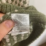 Pink Rose  Green and White Women's Sweater sz Large Photo 3