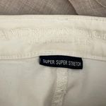 American Eagle White highrise super super stretch shorts Photo 3
