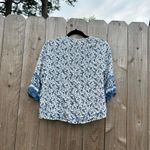 Blue & white floral overlap top by blue b collection size small‎ Photo 5