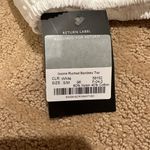 Storets  top Photo 1