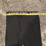 Nike  Pro Women’s Dri-fit Black Training Leggings Cropped Size Large Photo 5
