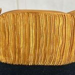 Givenchy Gold Textured Makeup Case by Organza de  Photo 0