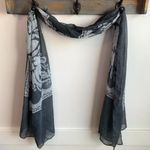 Charming Charlie Gray & White Patterned Scarf Photo 4