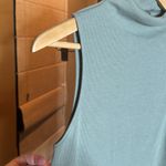 Sweaty Betty  Mock Neck Ribbed Sleeveless Lettuce Hem Top Size 8 Photo 2