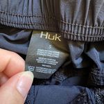 Huk women’s fishing shorts size small nwot Black Photo 4