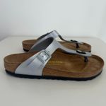 Birkenstock  Gizeh Birko Flor Sandal 39 & 40 Mismatched Silver Metallic Slides Photo 5