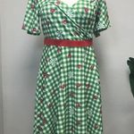 Unique Vintage  Curve 1950s Green Red Ladybug Gingham Swing Dress - Size 1X/16 Photo 2