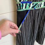 BCBGMAXAZRIA  Christalle Dress Size 2 Sleeveless Mini A-Line Pinstripe Palm Print Photo 8