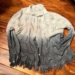 Hummingbird Women’s ombre plaid Button up shirt.  brand. Size medium Photo 0