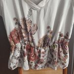 LC Lauren Conrad Flutter sleeve Lauren Conrad top Photo 2