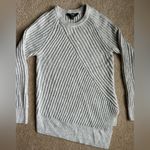 Simply Vera Vera Wang Light Gray women’s Crewneck Sweater Size XS Photo 4